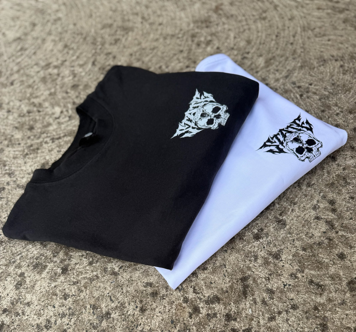 RELENTLESS TEE - BLACK